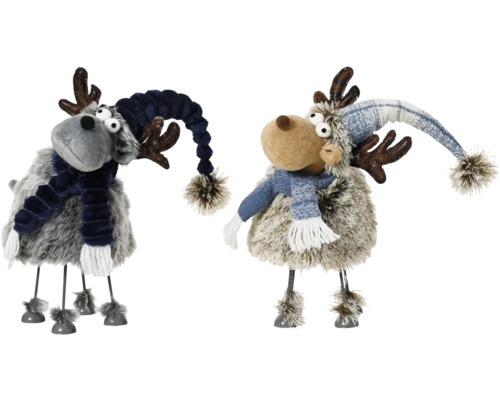 Dve dekoratívne figúrky losov s čiapkami a šálmi ako sviatočná dekorácia