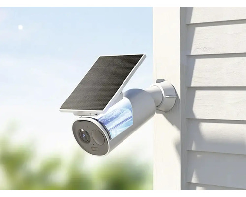 Vonkajšia bezpečnostná kamera so solárnym panelom