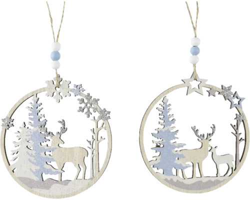 Dve drevené vianočné ozdoby s motívmi jeleňa, vianočného stromčeka a snehovej vločky
