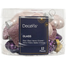 Dvanásť sklenených vianočných gúľ v priehľadnom obale