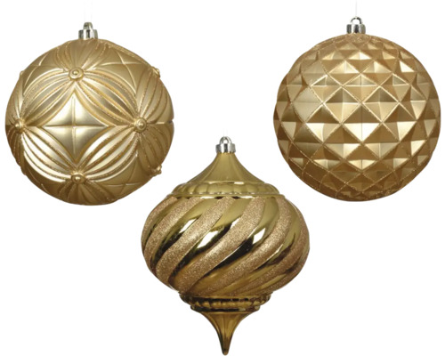 Tri zlaté vianočné gule s rôznymi vzormi