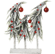 Dekoratívny vianočný stromček s červenými guľami ako dekorácia na stôl