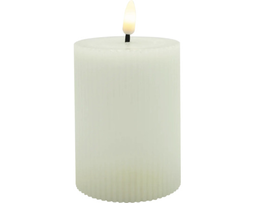 LED sviečka Lafiora s drážkami Ø 7,5 cm, výška 12,5 cm, biela, časovač 6 h Dekoratívna stĺpová sviečka so simulovaným plameňom