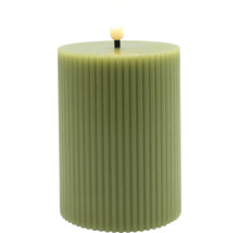 Dekoratívna LED sviečka z pravého vosku s vrúbkovaným vzorom