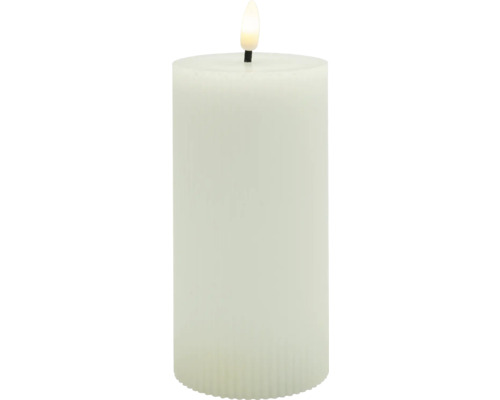 LED sviečka Lafiora s drážkami Ø 7,5 cm, výška 17,5 cm, biela, časovač 6 h Dekoračná sviečka s LED plameňom
