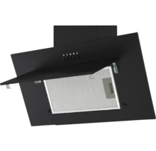 Čierny digestor s kovovým tukovým filtrom