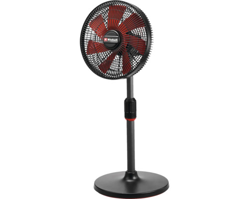 Stojanový ventilátor s červenými lopatkami rotora a čiernou ochrannou mriežkou