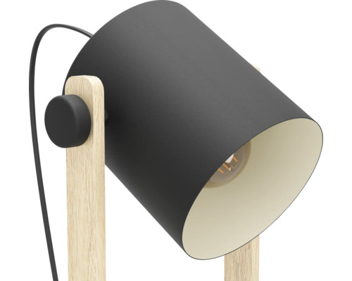 Stolná lampa s drevenou základňou a tienidlom