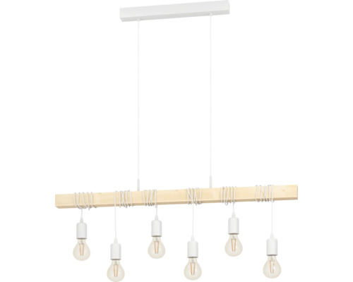 Závesné svietidlo s drevenou lištou a niekoľkými žiarovkami