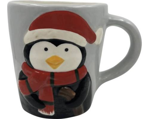 Vianočný hrnček s tučniakom 12,8 × 10 × 10 cm Sivý hrnček s tučniakom, čiapkou a šálom