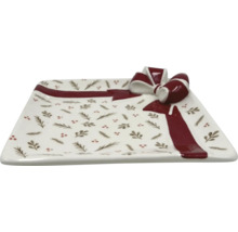 Dekoratívna obdĺžniková servírovacia doska s motívom stuhy a rastlinným vzorom.