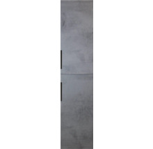 Dvierka skrinky s rukoväťou v betónovom vzhľade