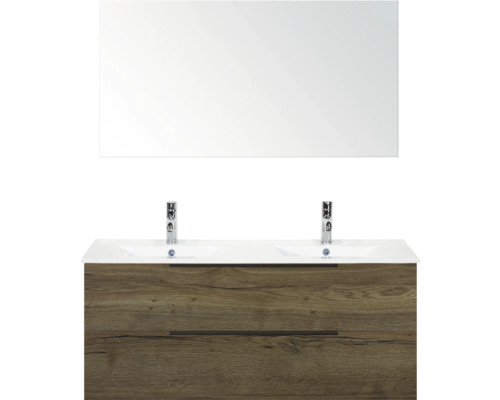 Umývadlo so zrkadlom a drevenou spodnou skrinkou do kúpeľne