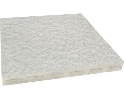 Betónová dlažobná kocka so štruktúrovaným povrchom