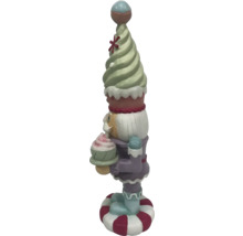 Dekoratívna figúrka vianočného Santa Clausa so sladkosťami