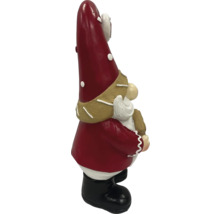 Dekoratívna figúrka škriatka s čiapkou, bradou a topánkami