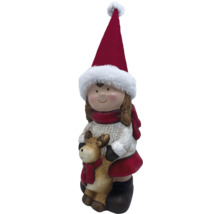 Vianočná dekorácia figúrka dievčatka s čiapkou a sobom