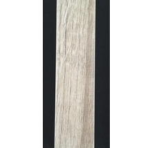 Podlahová lišta s dreveným dekorom