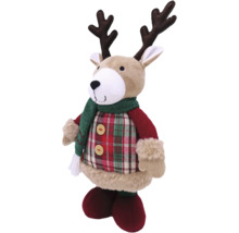 Dekoratívna figúrka soba so šálom a kockovaným oblekom