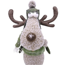 Dekoratívna figúrka soba s čiapkou a parožím