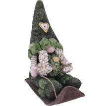 Dekoratívny záhradný trpaslík s vysokým klobúkom a bradou