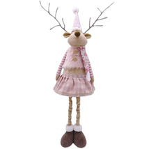 Dekoratívny sob s čiapkou, vestou a sukňou na vianočné obdobie