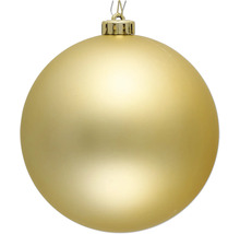 Zlatá vianočná guľa