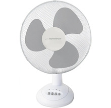 Stolný ventilátor s tromi lopatkami a stupňami rýchlosti