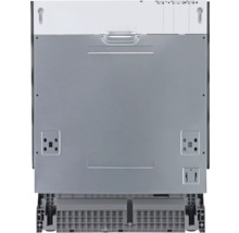 Pohľad zozadu na umývačku riadu