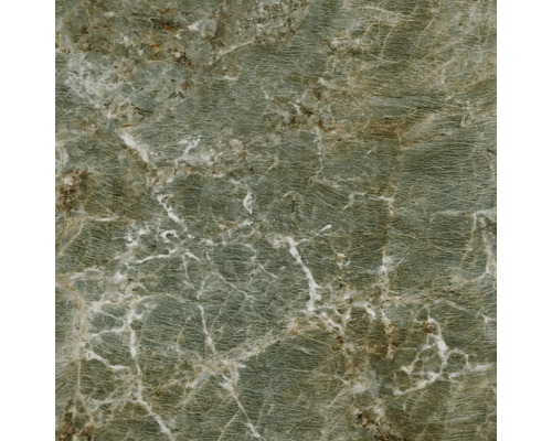 Detail zelenej mramorovej dosky so svetlými žilami