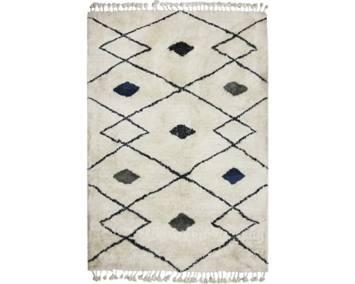 Koberec s kosoštvorcovým vzorom a strapcami