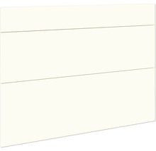 Biele drevené panely s vodorovnými líniami