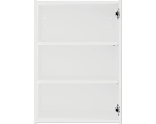 Vnútorný pohľad na bielu kúpeľňovú skrinku s dvoma policami