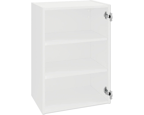 Otvorená biela kuchynská skrinka s tromi policami