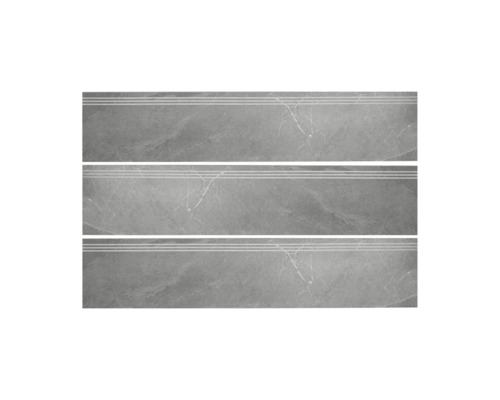 Tri sivé schodiskové dlaždice so vzhľadom mramoru a drážkami