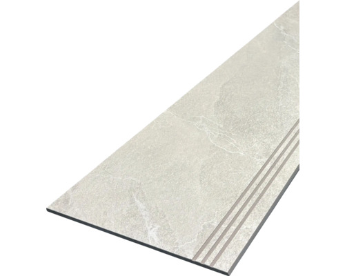 Keramická schodová dlaždica s drážkami pre väčšiu bezpečnosť