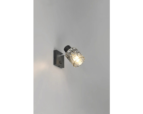 Nástenné svietidlo s čírym tienidlom