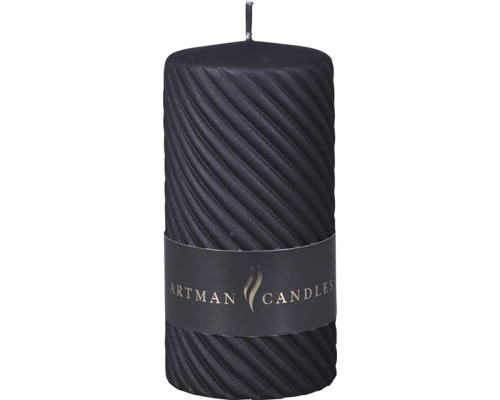 Sviečka CAROLINE MAT VALEC 7x14cm Rebrovaná stĺpová sviečka s logom Artman Candles
