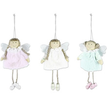 Tri dekoratívne látkové anjeli na zavesenie ako vianočné ozdoby