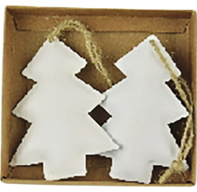 Dve biele ozdoby na vianočný stromček v tvare vianočného stromčeka v krabici