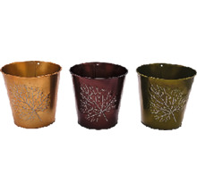 Tri ozdobné kovové kvetináče s motívom listov