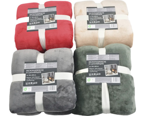 Hromada mikrovláknových diek vo vzhľade jahňacej kožušiny, približne 150 x 200 cm