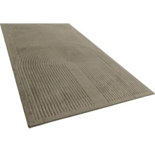 Koberec s geometrickým vzorom