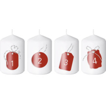 Štyri biele adventné sviečky s číslami 1 až 4