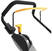 Rukoväť a ovládacie prvky kosačky na trávu