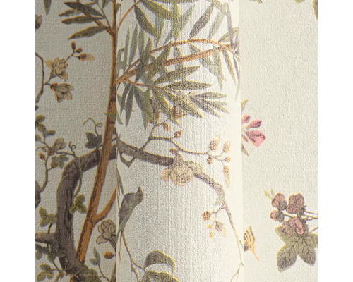 Tapetová rolka s rastlinným motívom