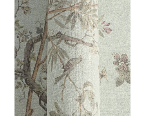 Rola tapety s kvetinovým vzorom a motívmi vtákov