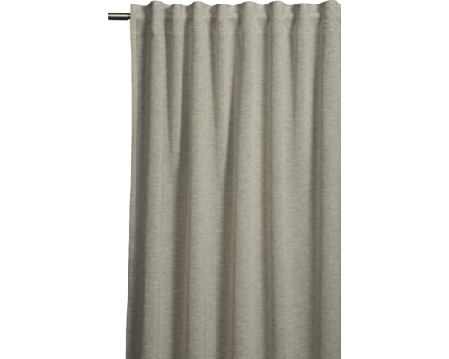 Záves z látky na záclonovej tyči