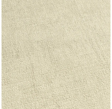 Detail béžovej textilnej tapety s jemnou štruktúrou