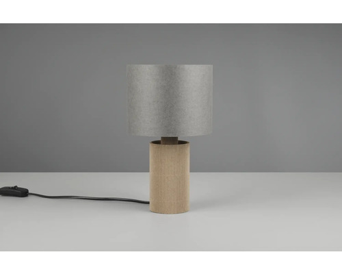 Stolná lampa s valcovým tienidlom a vrúbkovanou základňou